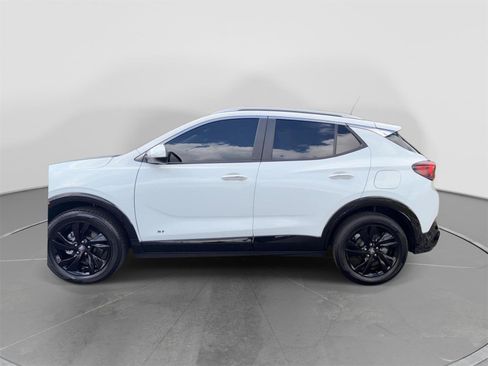 Used 2025 Buick Encore GX Sport Touring FWD image 2