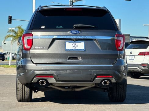 Used 2018 Ford Explorer Limited w/ Equipment Group 301A image 5