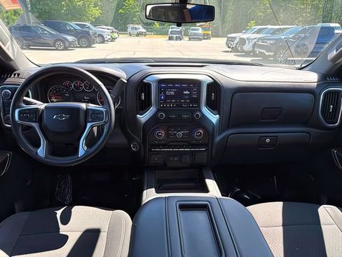 Used 2021 Chevrolet Silverado 1500 LT Trail Boss w/ Convenience Package II AWD/4WD image 22