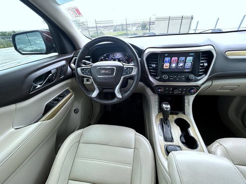 Used 2018 GMC Acadia Denali w/ Technology Package AWD/4WD image 13