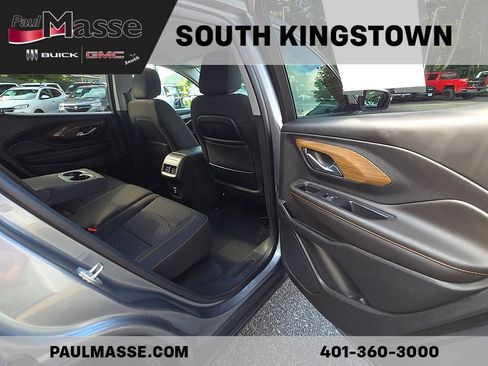 Used 2020 GMC Terrain SLE w/ Driver Convenience Package AWD/4WD image 25