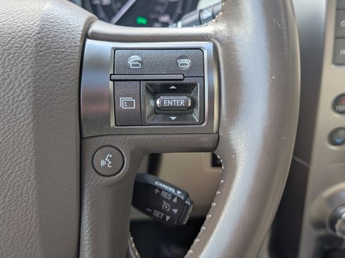 Used 2015 Lexus GX 460 w/ Premium Package AWD/4WD image 25