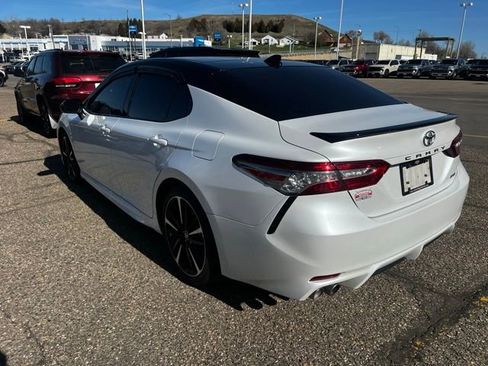 Used 2019 Toyota Camry XSE FWD image 5