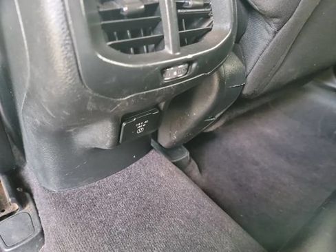 Used 2016 Jeep Cherokee Latitude w/ Cold Weather Group AWD/4WD image 24