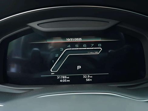Used 2021 Audi RS Q8 w/ Luxury Package AWD/4WD image 24
