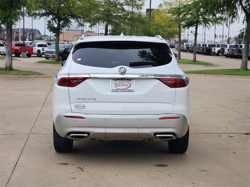 Used 2022 Buick Enclave Essence w/ Experience Buick Package image 6