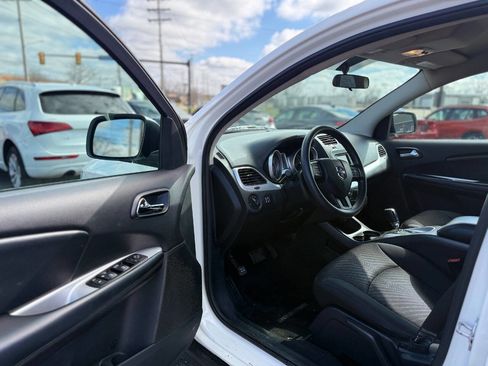 Used 2012 Dodge Journey SXT image 10