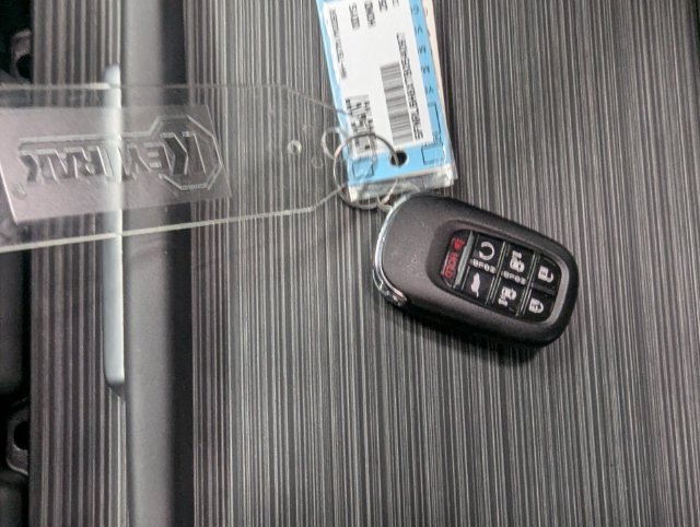 Used 2026 Honda Odyssey Touring image 35