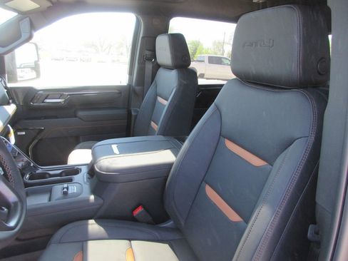 New 2026 GMC Sierra 2500 AT4 image 12