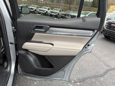 Used 2025 GMC Terrain Elevation image 20