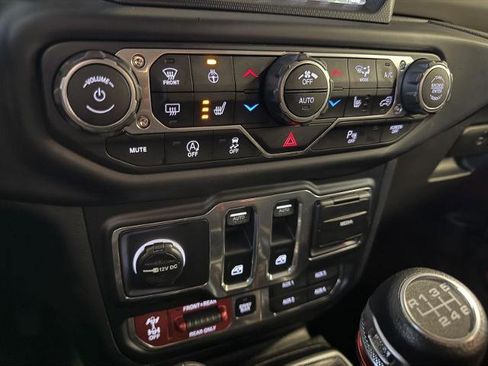 Used 2018 Jeep Wrangler Rubicon image 21