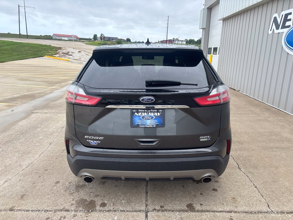 Used 2020 Ford Edge SEL w/ Convenience Package AWD/4WD image 5