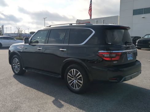 Used 2021 Nissan Armada SL w/ Captain's Chairs Package image 15