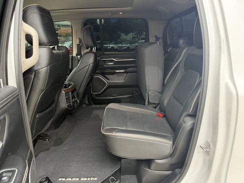 Used 2022 RAM 1500 Laramie w/ Laramie Southwest Edition RWD image 9