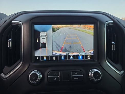 Used 2022 GMC Sierra 1500 AT4 w/ AT4 Premium Package image 22