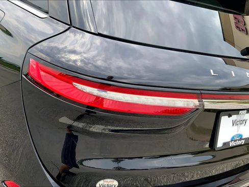 Used 2024 Lincoln Corsair Grand Touring AWD/4WD image 28