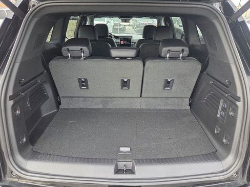 Used 2025 GMC Acadia Denali w/ Super Cruise Package image 39