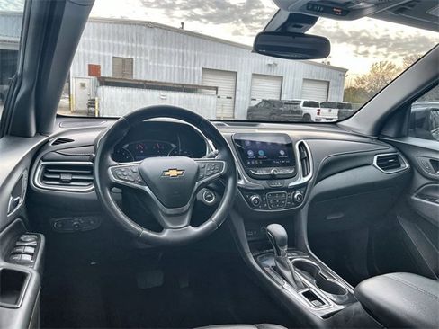 Certified 2022 Chevrolet Equinox Premier image 10