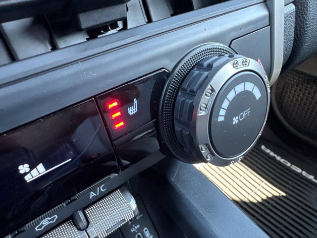 Used 2025 Toyota Tacoma TRD Off-Road AWD/4WD image 13