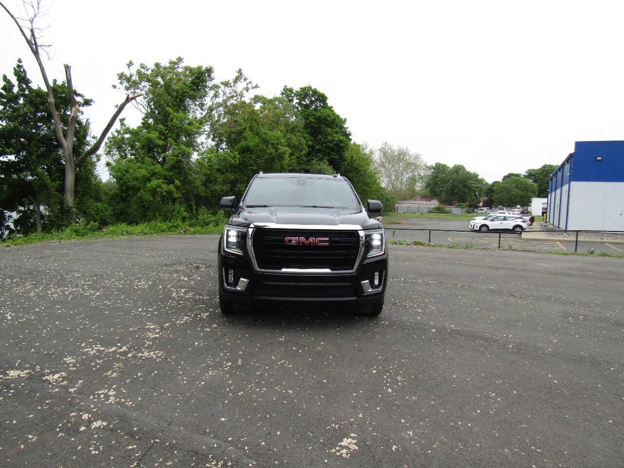 Used 2022 GMC Yukon XL SLE AWD/4WD image 8