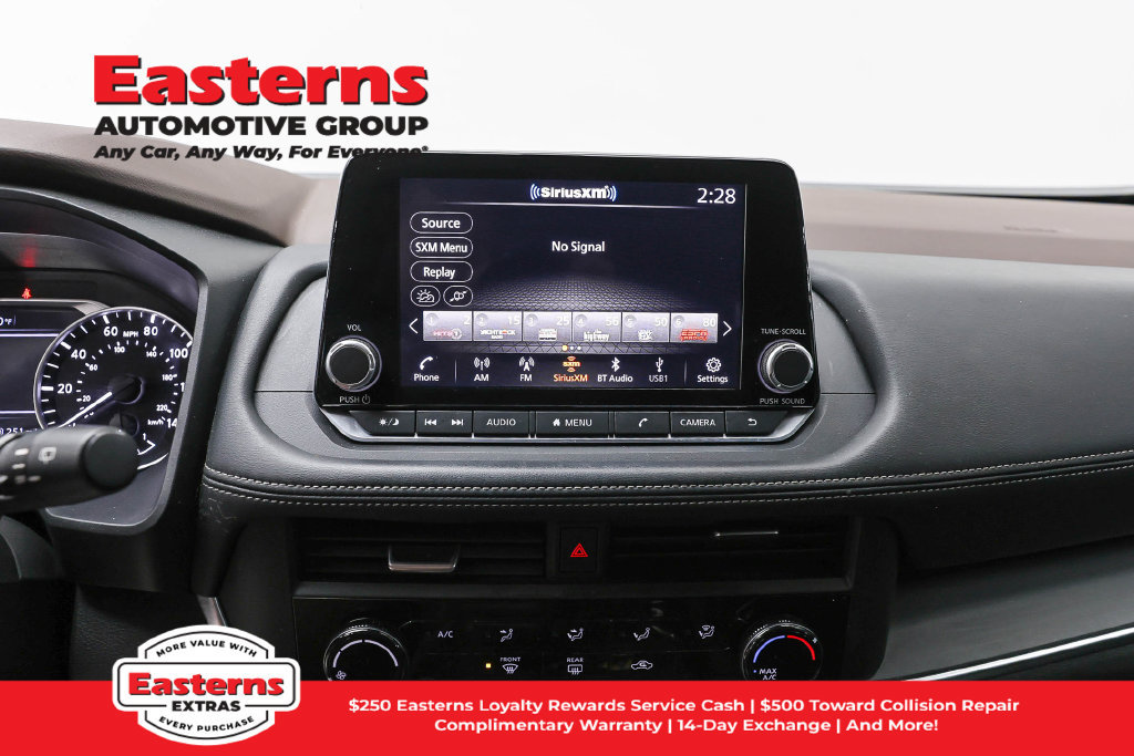 Used 2023 Nissan Rogue S AWD/4WD image 13