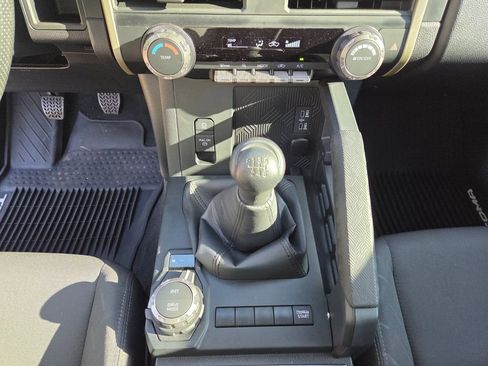 Certified 2024 Toyota Tacoma SR AWD/4WD image 27