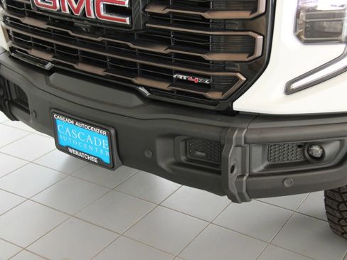 Certified 2024 GMC Sierra 1500 AT4X image 31