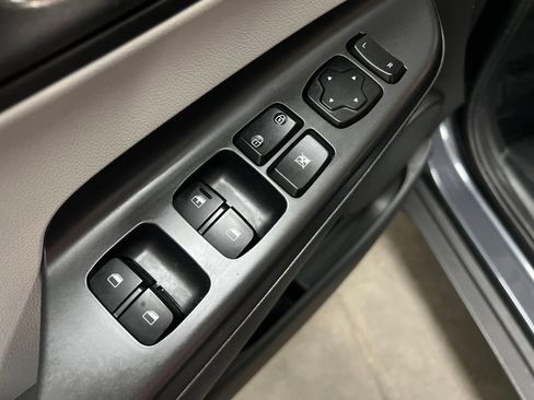 Used 2022 Hyundai Kona SE FWD image 11