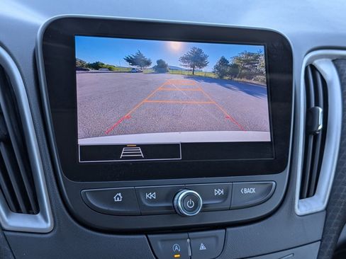 Used 2023 Chevrolet Malibu LT image 18