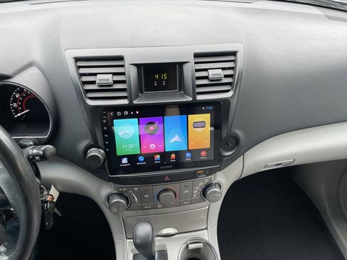 Used 2012 Toyota Highlander FWD image 18