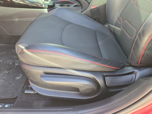 Used 2021 Kia Forte GT image 27