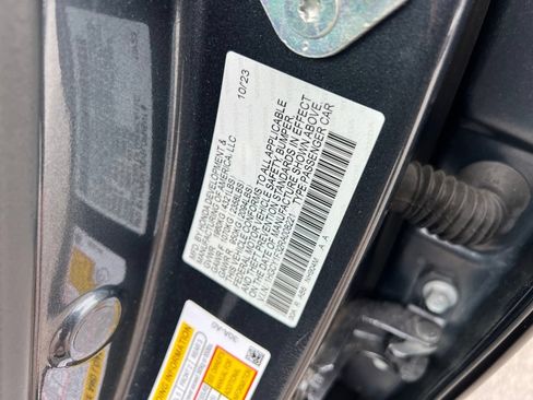 Used 2024 Honda Accord EX image 31