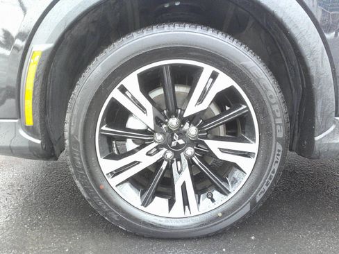 Used 2025 Mitsubishi Eclipse Cross AWD image 12