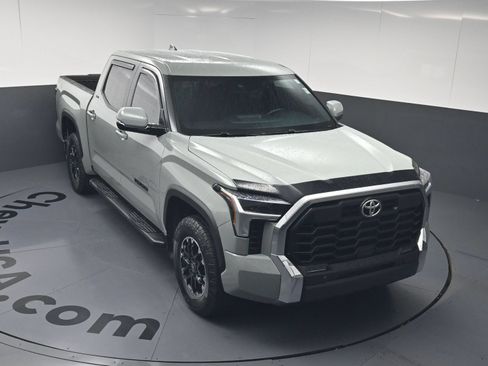 Used 2026 Toyota Tundra SR5 w/ TRD Off-Road Package AWD/4WD image 32