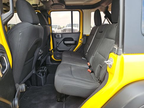 Used 2021 Jeep Wrangler Unlimited Sport AWD/4WD image 14