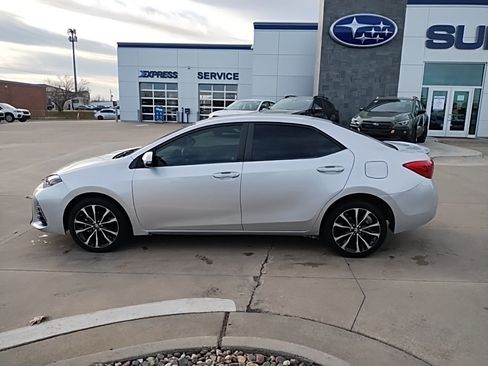 Used 2017 Toyota Corolla SE image 9