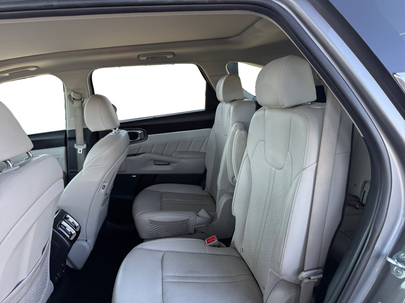 Used 2023 Kia Sorento SX Prestige AWD/4WD image 11