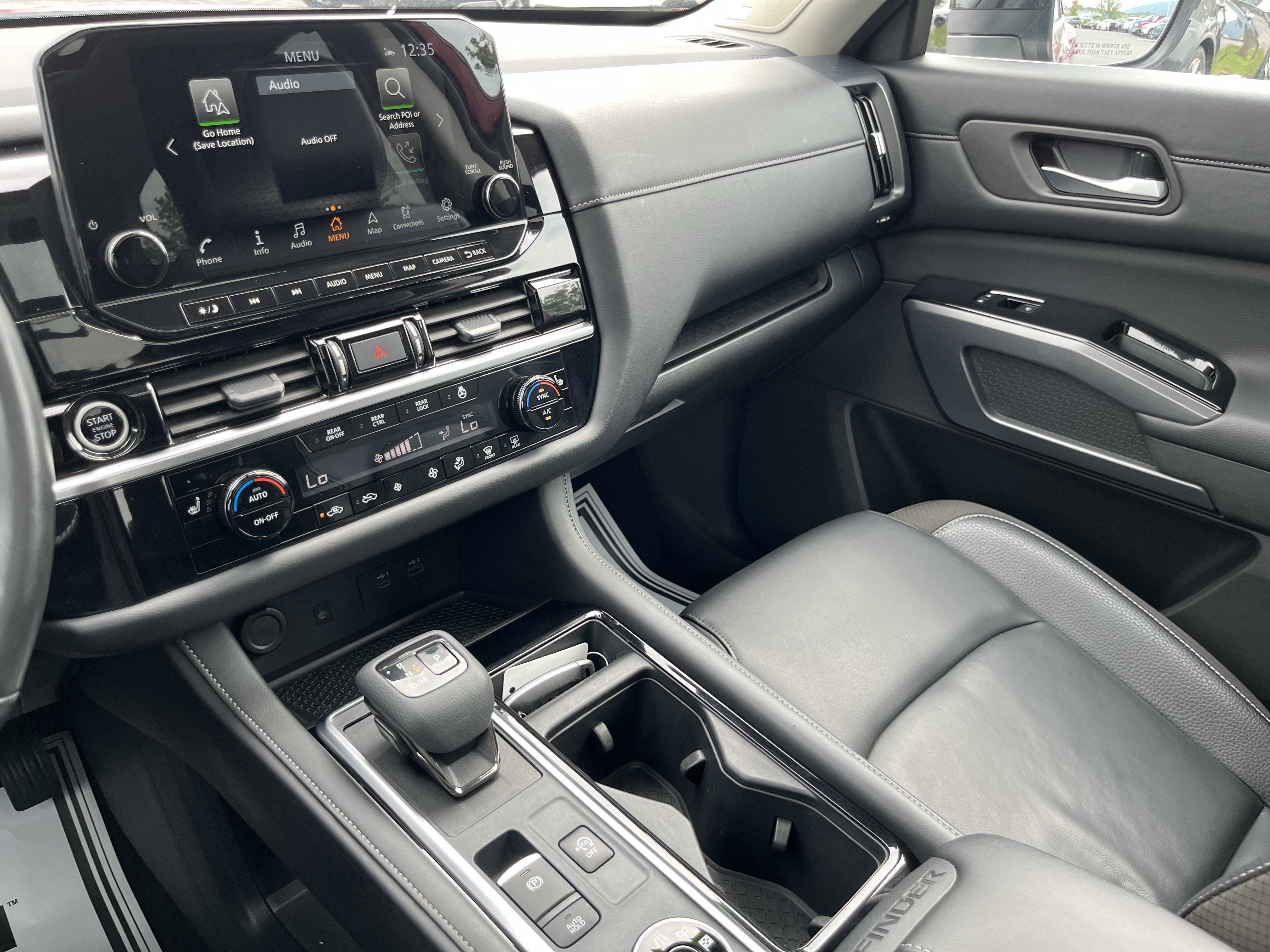 Used 2024 Nissan Pathfinder SL w/ SL Premium Package AWD/4WD image 30