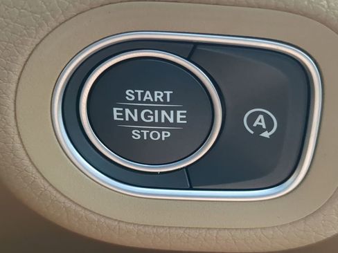 Used 2026 Mercedes-Benz GLS 450 4MATIC image 16