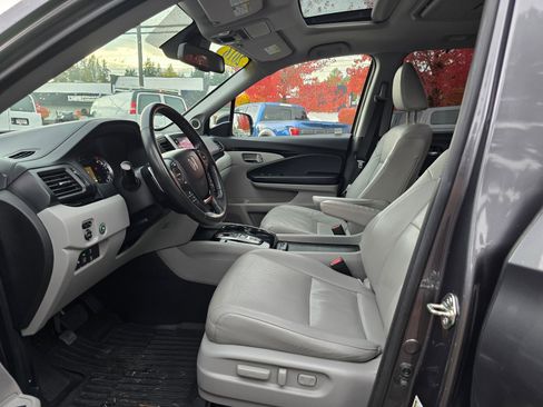 Used 2016 Honda Pilot Elite image 17