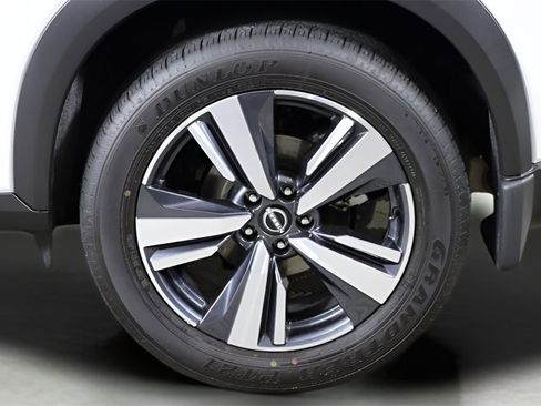 Used 2024 Nissan Rogue SL w/ SL Premium Package image 45