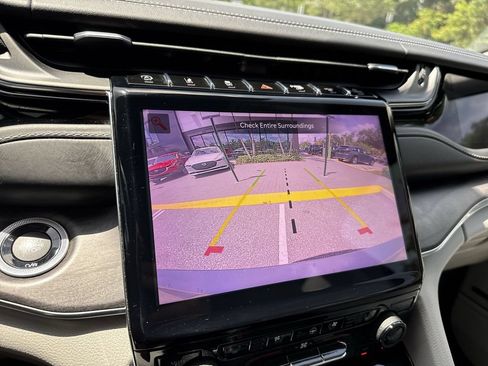 Used 2023 Jeep Grand Cherokee L Overland RWD image 50