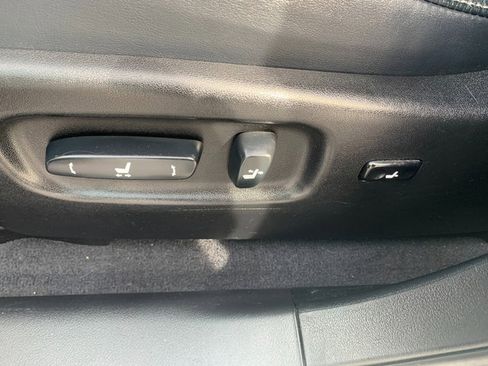 Used 2013 Lexus RX 350 F Sport w/ Navigation Pkg image 24