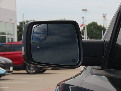 Used 2020 RAM 1500 Laramie AWD/4WD image 18