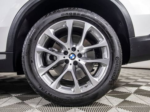 Used 2026 BMW X5 xDrive50e w/ Climate Comfort Package AWD/4WD image 43