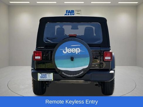 Used 2024 Jeep Wrangler Unlimited Sport AWD/4WD image 8