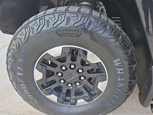 Used 2022 GMC Hummer EV Edition 1 w/ LPO, Illumination Package image 31