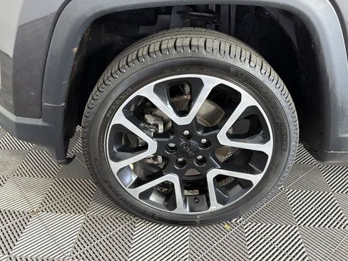 Used 2019 Jeep Compass Limited w/ Advanced Safety Group AWD/4WD image 13