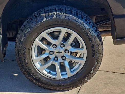 Used 2021 Chevrolet Silverado 1500 RST image 36