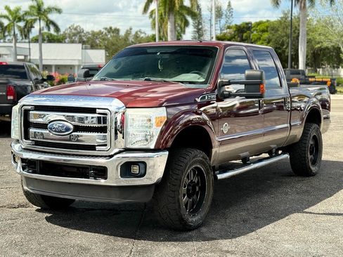 Used 2012 Ford F250 Lariat w/ Lariat Interior Pkg image 1